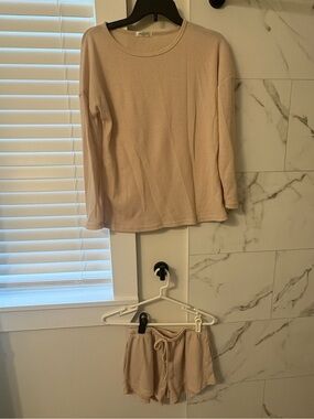 Amazon Women’s Light Beige Long Sleeve Top and Lounge Shorts Set